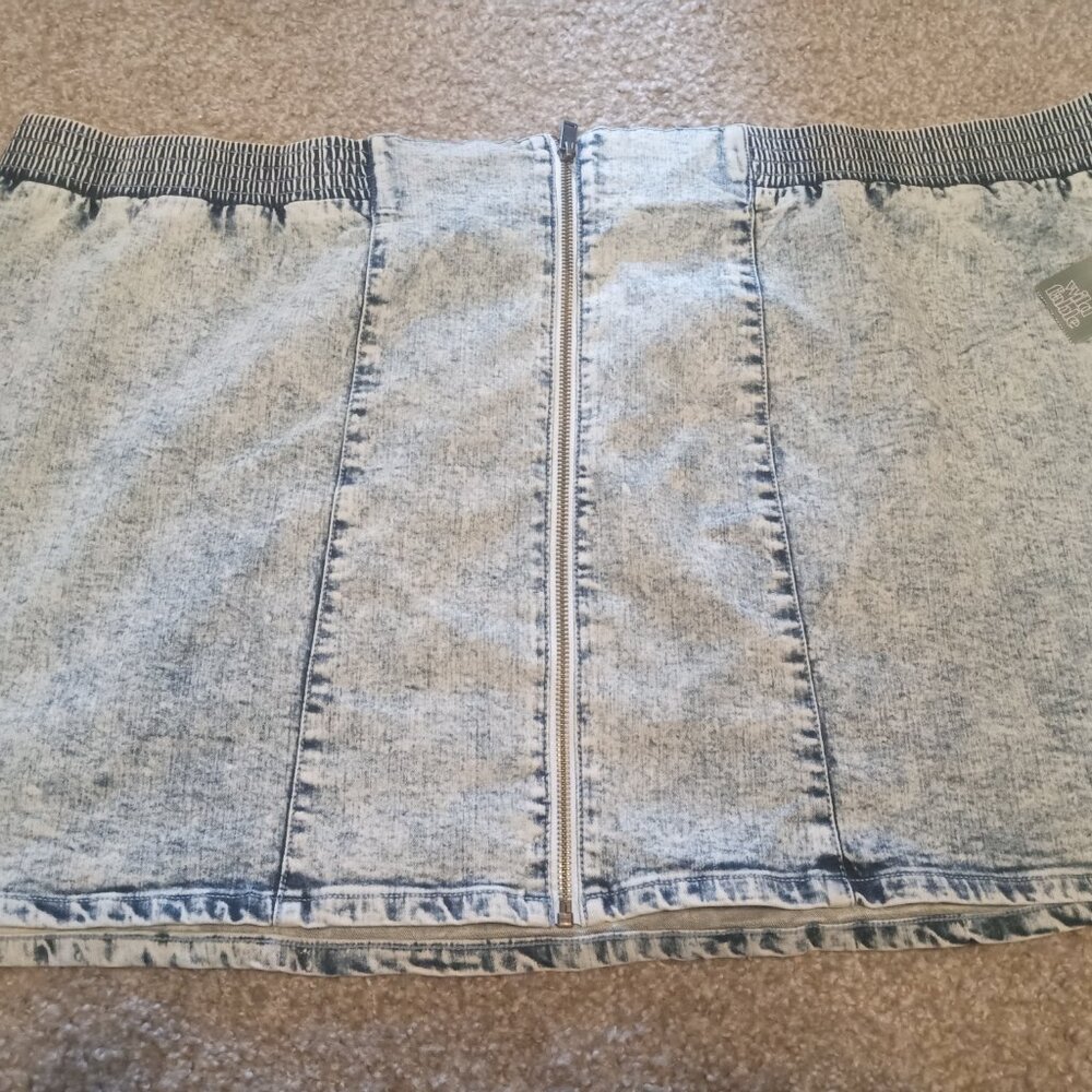 Women's plus size 4x denim skirt